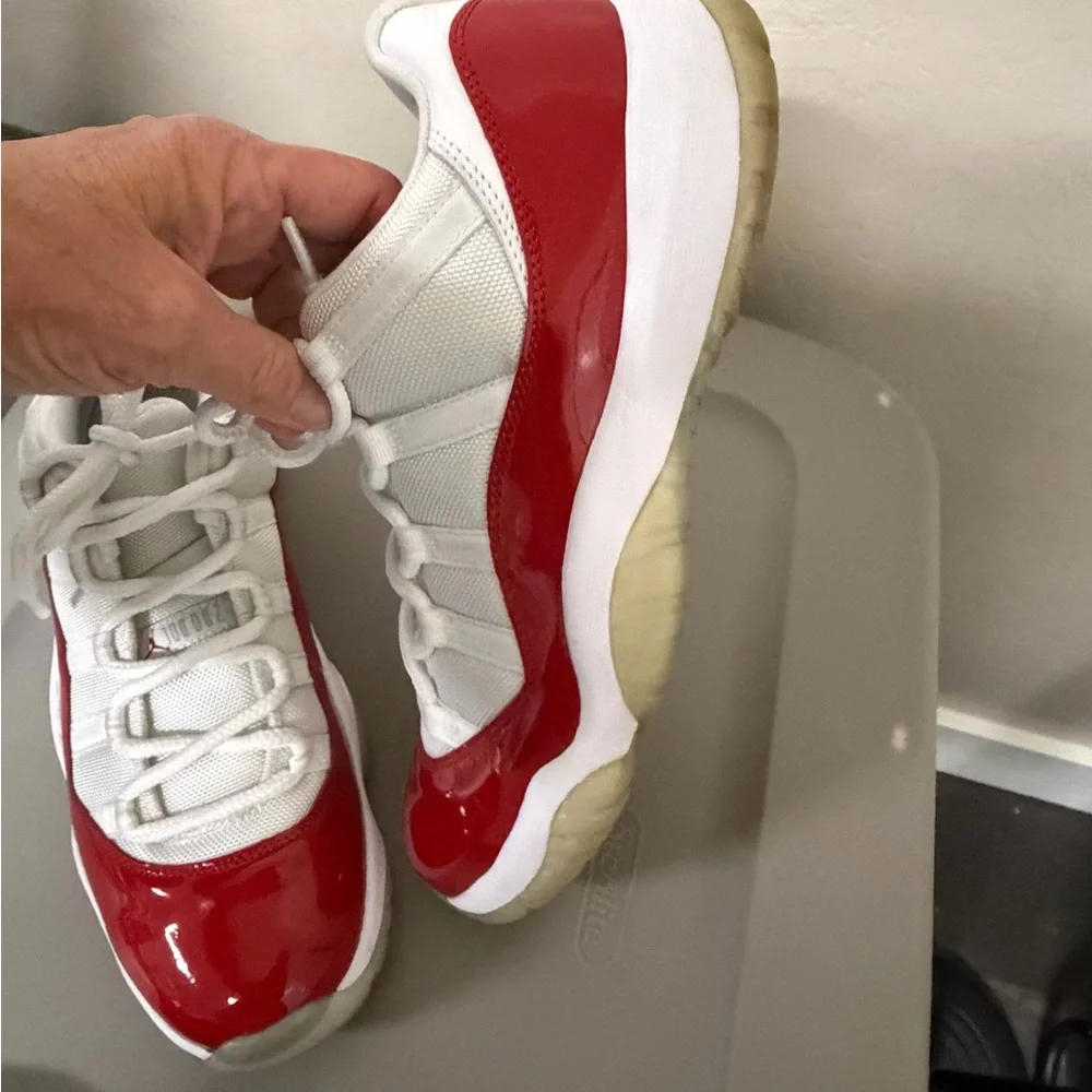 Nike Air Jordan 11 Retro Low Cherry sneakers mens size 10.5